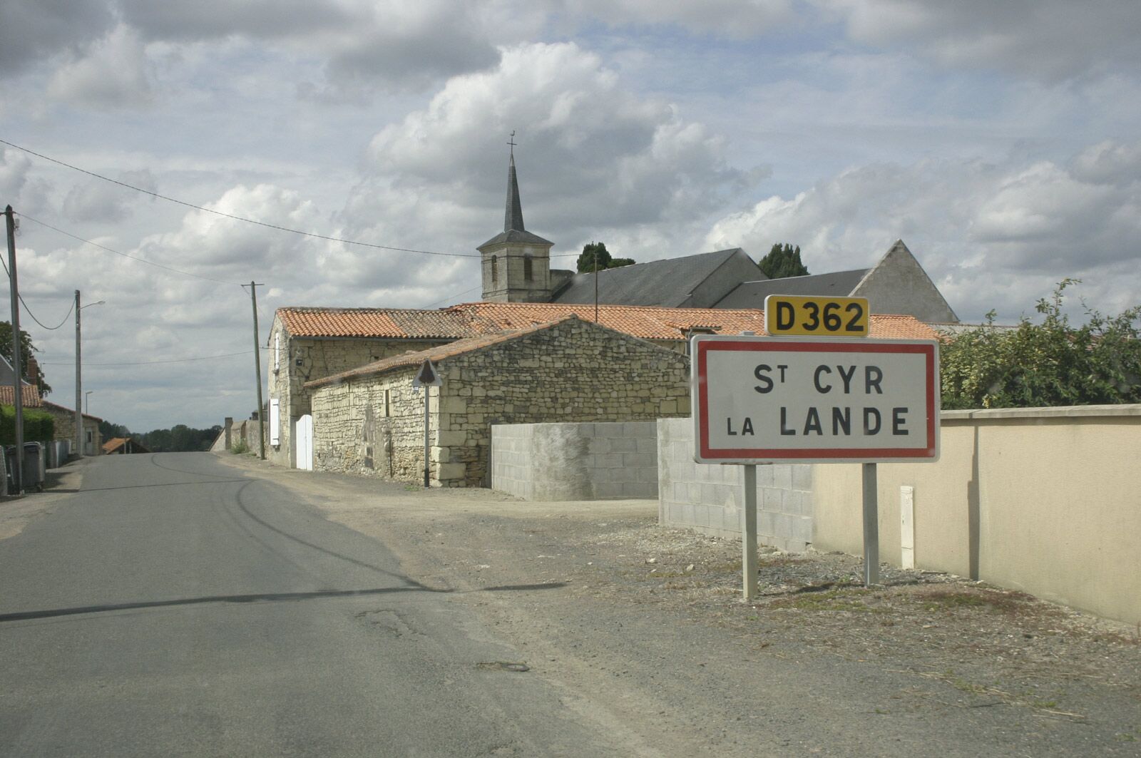 St Cyr la Lande