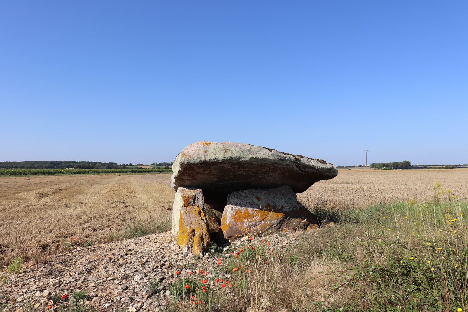 St Léger de Montbrun
